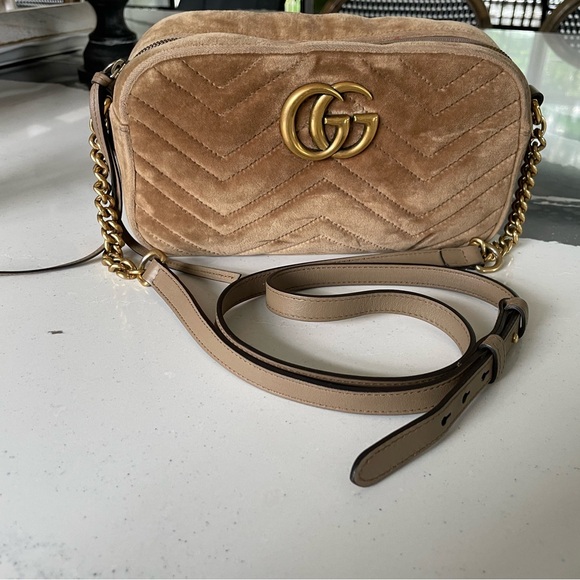 Gucci Velvet Matelasse Small GG Marmont Chain Shoulder Bag Taupe - Picture 8 of 8